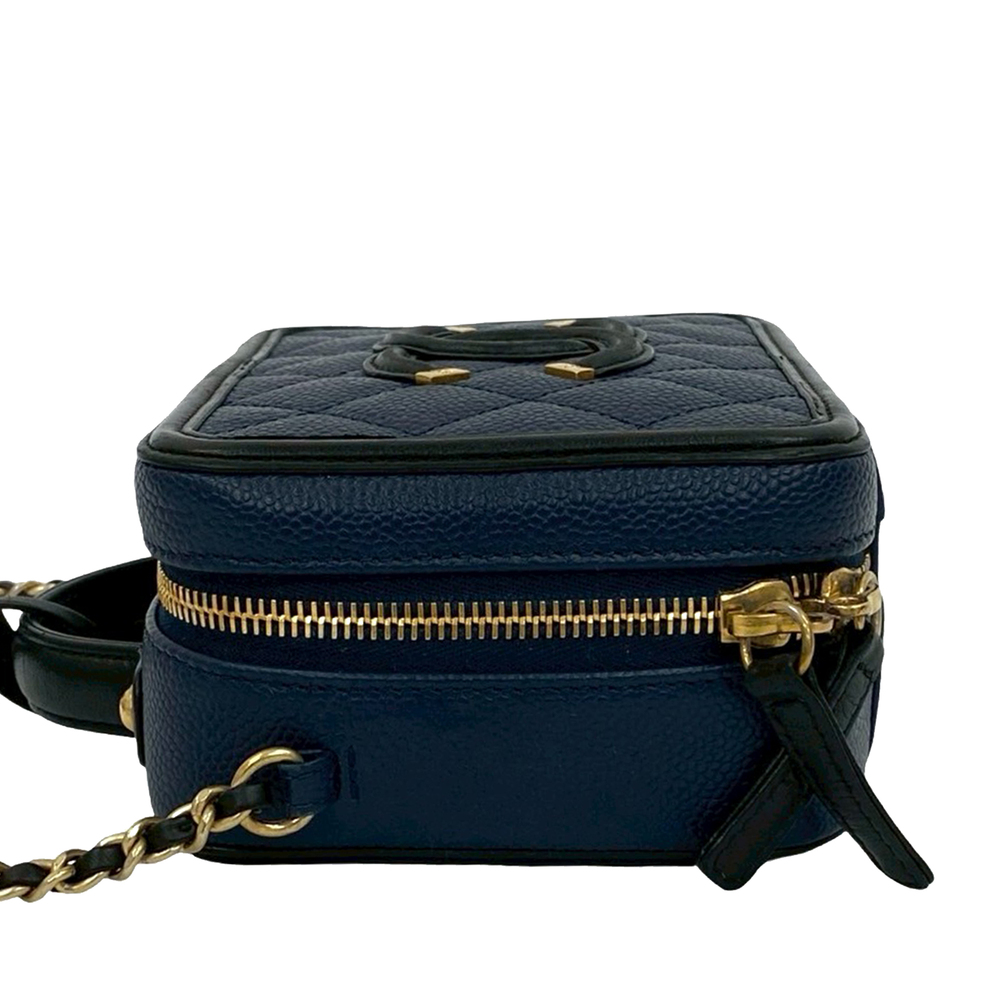 Pre-Loved Chanel Small Bicolor Caviar CC Filigree Vanity Case - Picture 7 of 9